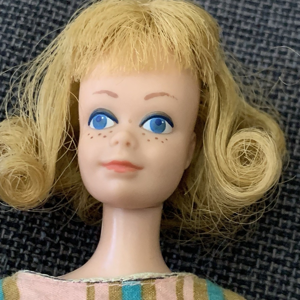 VINTAGE Mattel MIDGE Barbie STRAIGHT LEGS DOLL